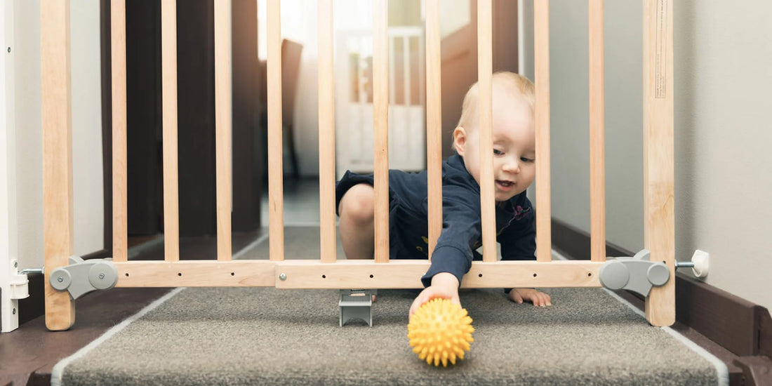 Angelcare AC527 baby monitor and childproofing kit from Govinto UK